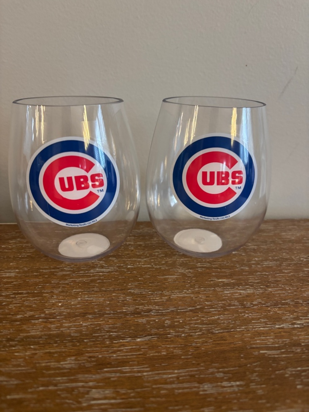 Chicago Cubs Stemless Wine Glass - Clear with Red & Blue Logo